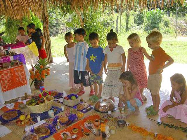 School children at a market in Riviera Nayarit